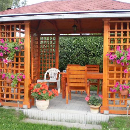 Apartman Orlik Nad Vltavou Exteriör bild