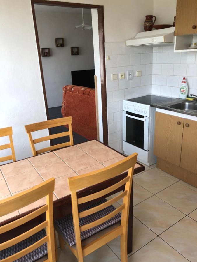 Apartman Orlik Nad Vltavou Exteriör bild
