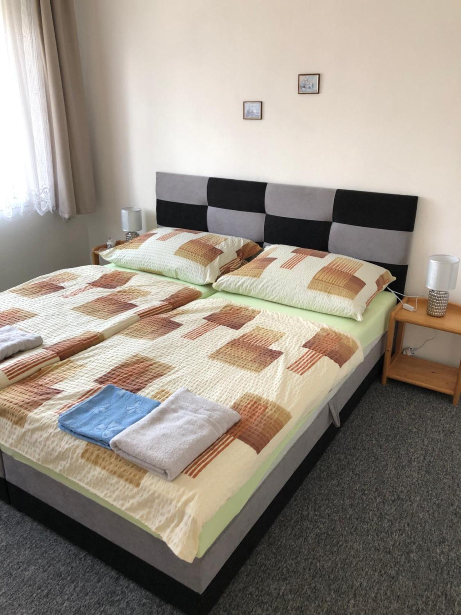 Apartman Orlik Nad Vltavou Exteriör bild